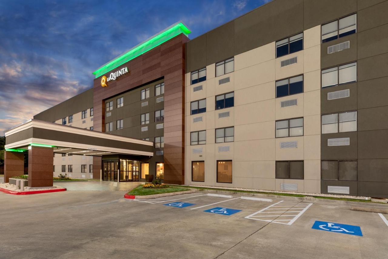 La Quinta By Wyndham Nw Brookhollow Otel 3*