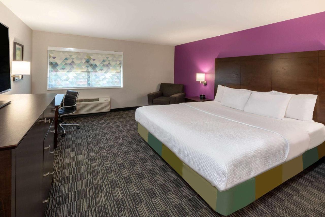 Hotel La Quinta By Wyndham Nw Brookhollow