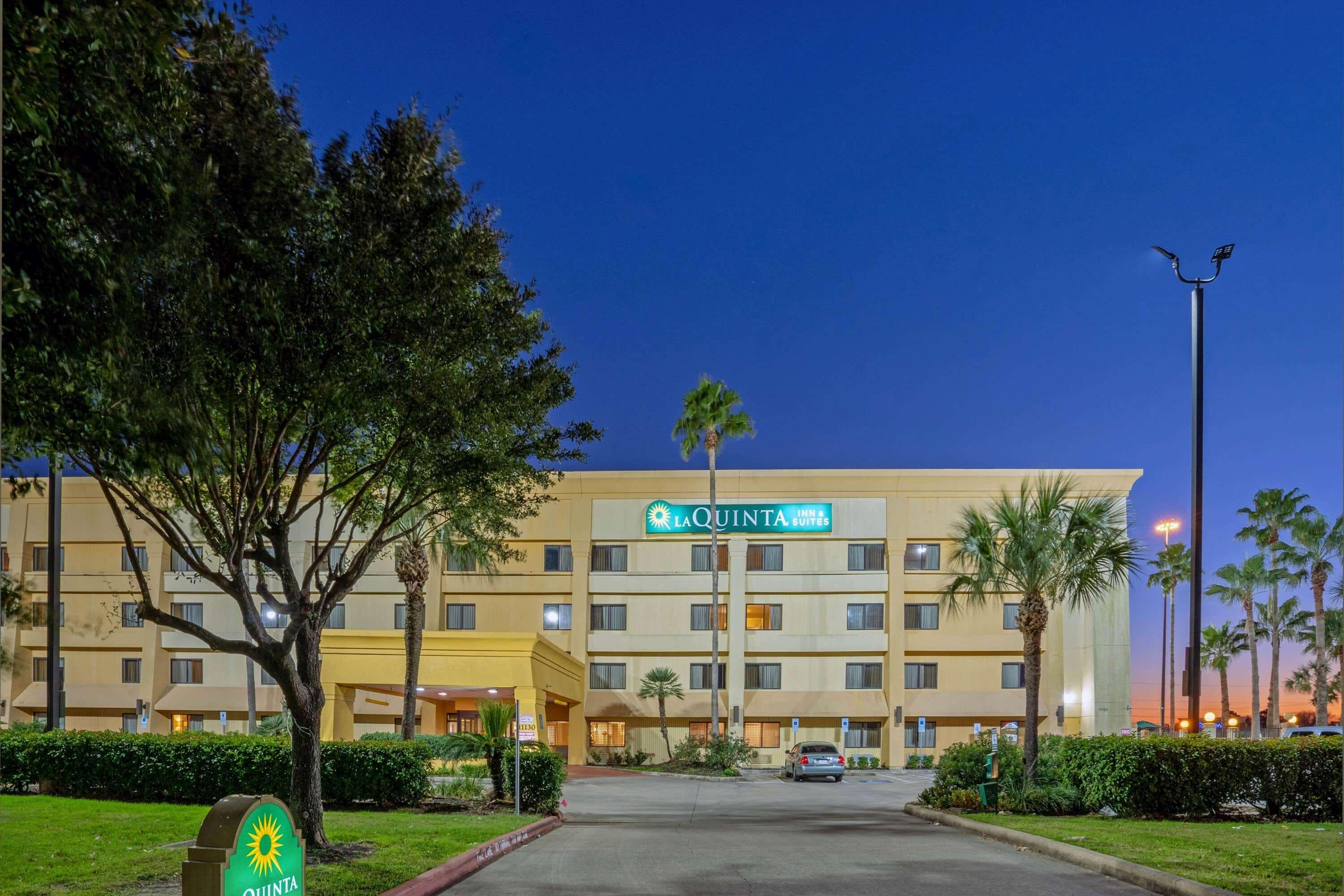 La Quinta By Wyndham Nw Brookhollow Hotel 3*